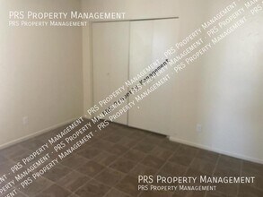 465 W Ivyglen St in Mesa, AZ - Building Photo - Building Photo