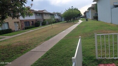 1627 W Hazelwood St in Phoenix, AZ - Building Photo - Building Photo