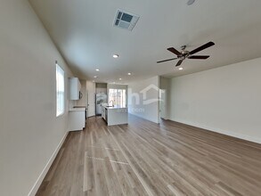 505 Silverbell Fls Pl in Henderson, NV - Building Photo - Building Photo