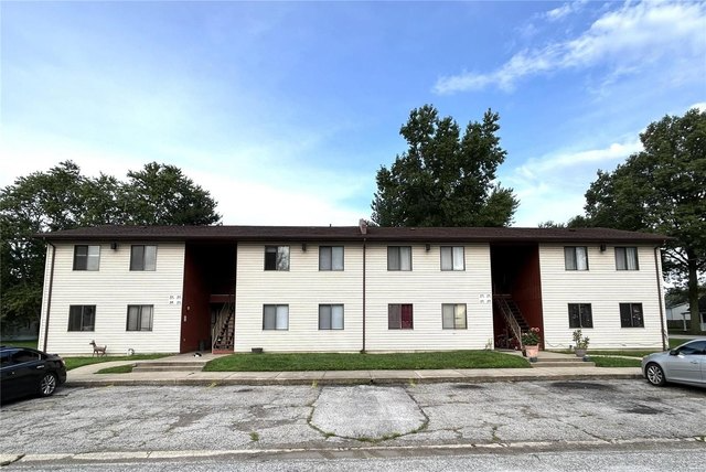 103 S 9th St in New Baden, IL - Building Photo