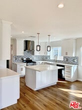 16230 Gramercy Pl in Gardena, CA - Building Photo - Building Photo