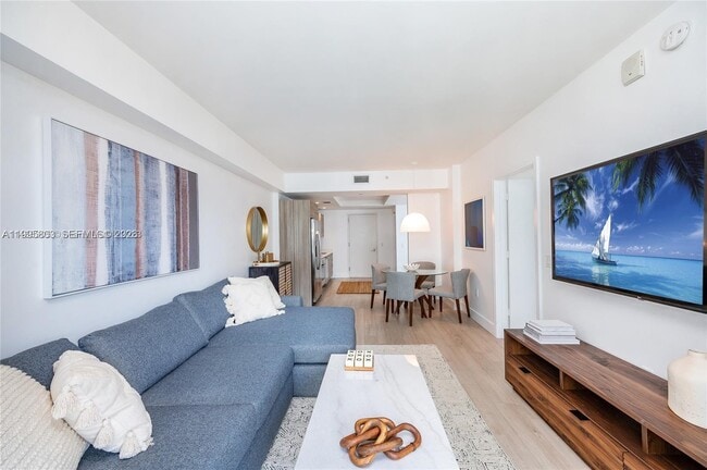 property at 121 NE 34th St