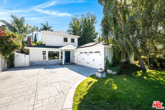 property at 4212 W Franklin Ave