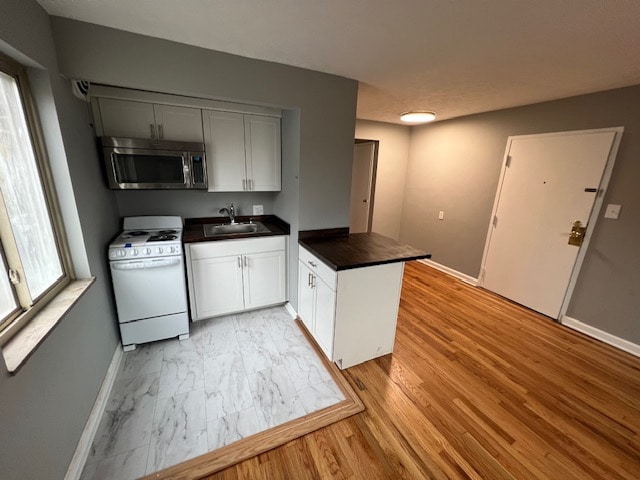 2519 Indianola Ave, Unit Unit E in Columbus, OH - Building Photo