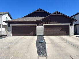 191-191 Nespral Dr in San Antonio, TX - Building Photo