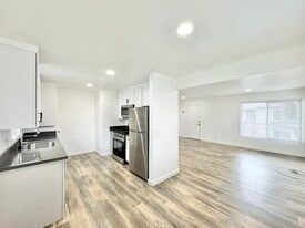 4132 W 118th St in Hawthorne, CA - Building Photo
