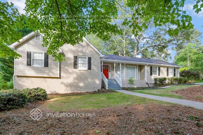 276 Chambre Ct SW in Lilburn, GA - Foto de edificio - Building Photo