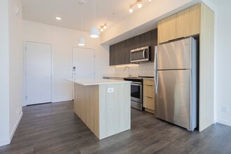 The Fifth in Calgary, AB - Building Photo - Interior Photo