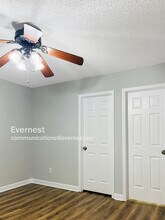 2002 Pleasant Dale Dr in Charlotte, NC - Building Photo - Building Photo