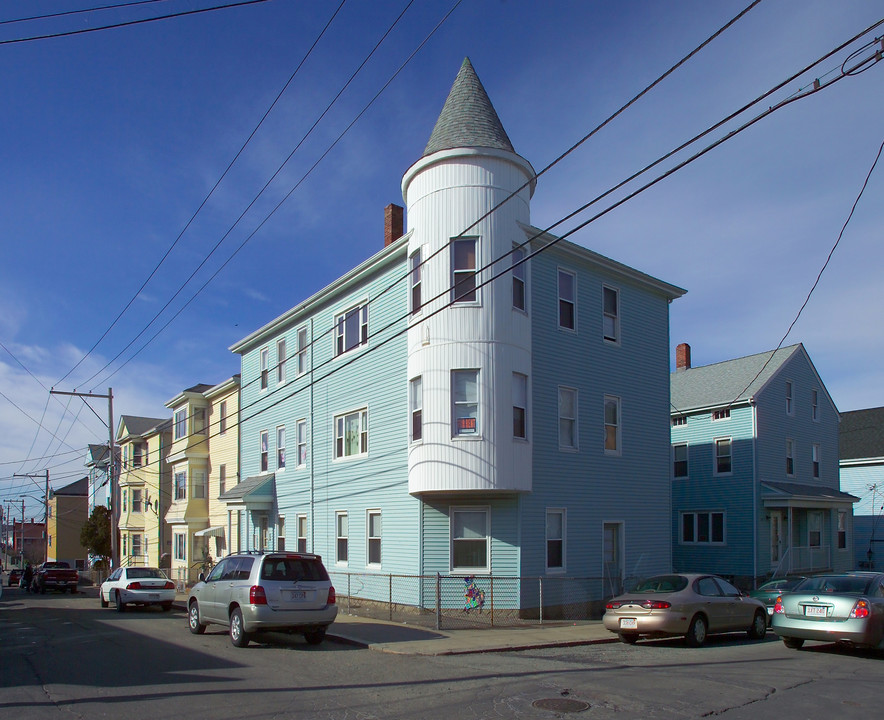 153-157 Fountain St in Fall River, MA - Building Photo