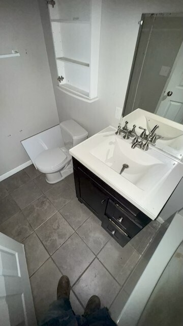 1274 E Main St, Unit D10 in Meriden, CT - Building Photo - Building Photo
