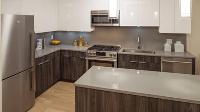 Atlantic Station in Stamford, CT - Foto de edificio - Building Photo