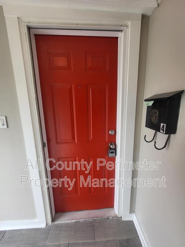 3631 Washington St in College Park, GA - Building Photo - Building Photo