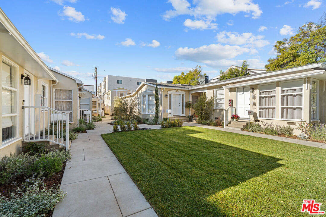 814 3rd St in Santa Monica, CA - Building Photo