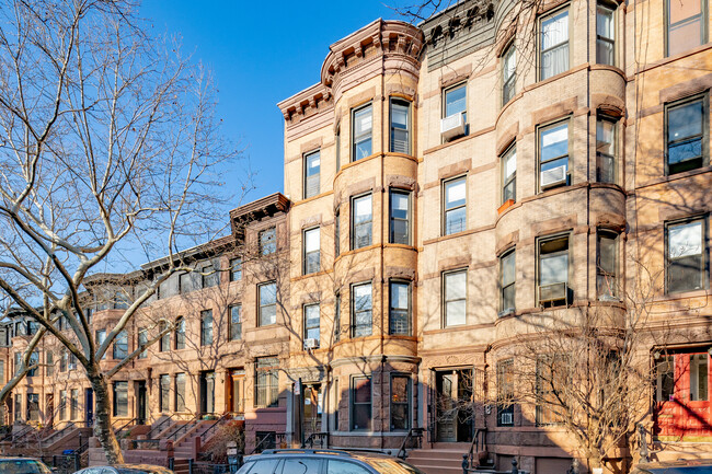 377 1st St in Brooklyn, NY - Foto de edificio - Primary Photo