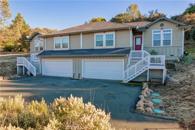 property at 10401 Point Lakeview Rd