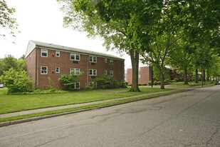 68 Franklin St Apartments