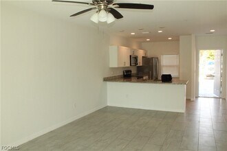 912 SW 39th Terrace in Cape Coral, FL - Building Photo - Building Photo