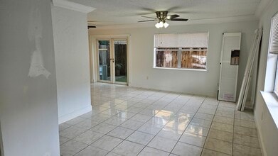 177 NE 12th Ave in Homestead, FL - Building Photo - Building Photo