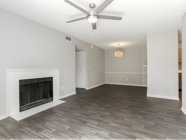 1070 Main Apartments