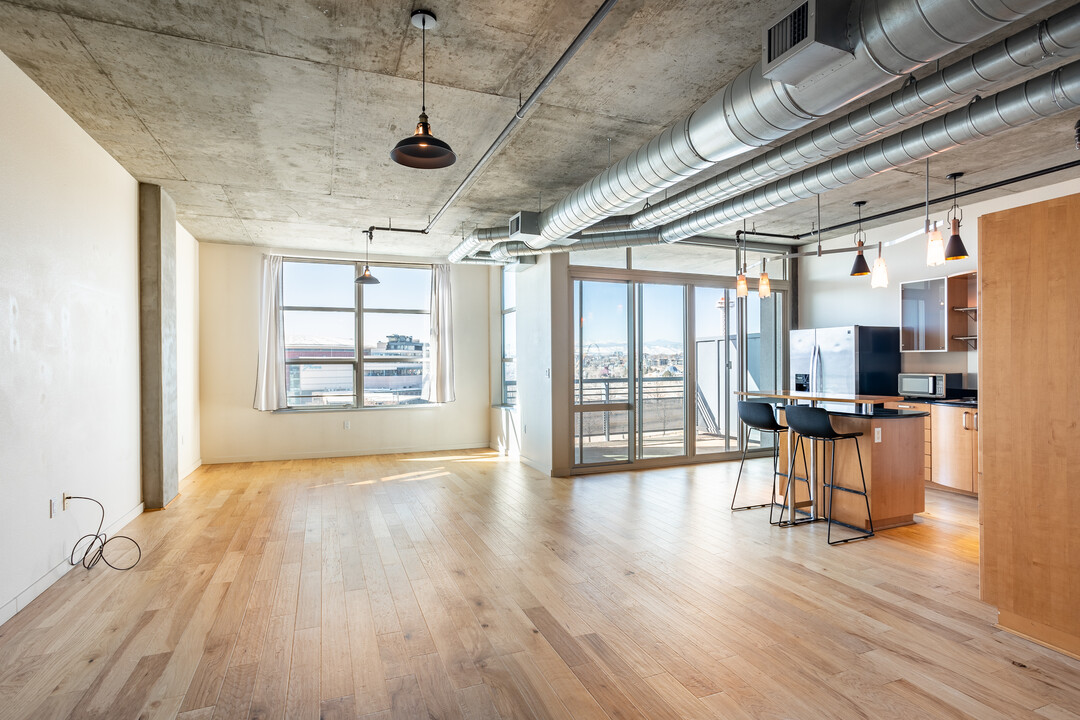 Waterside Lofts in Denver, CO - Building Photo