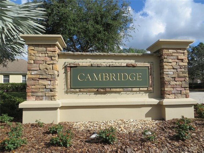 6818 Cambridge Park Dr in Apollo Beach, FL - Building Photo - Building Photo