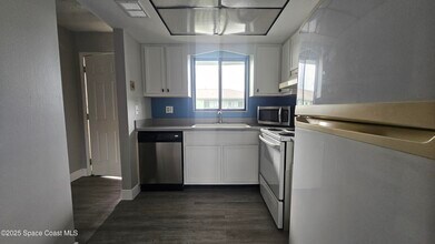 1556 University Ln in Cocoa, FL - Building Photo - Building Photo