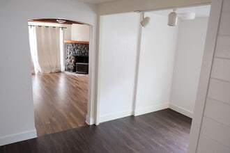903 Locust St in Garberville, CA - Building Photo - Building Photo