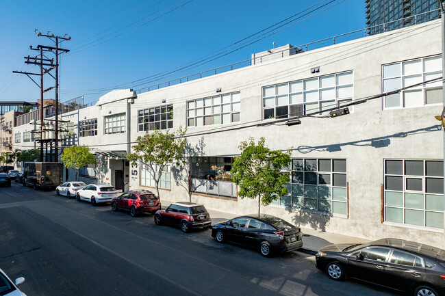 Molino Street Lofts in Los Angeles, CA - Building Photo - Building Photo