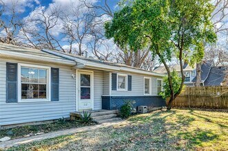 112 Casstevens St in Westworth Village, TX - Building Photo - Building Photo
