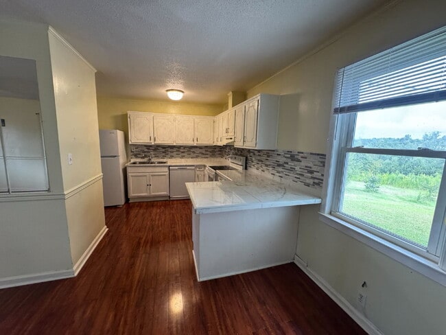 830 Green Acres Rd in Seneca, SC - Building Photo - Building Photo