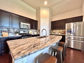 7001 Etna Way in Round Rock, TX - Building Photo - Building Photo