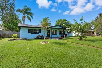 758 42nd Ave NE in St. Petersburg, FL - Building Photo - Building Photo