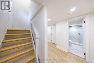 154 Fitzgibbon Ave in Toronto, ON - Building Photo - Building Photo