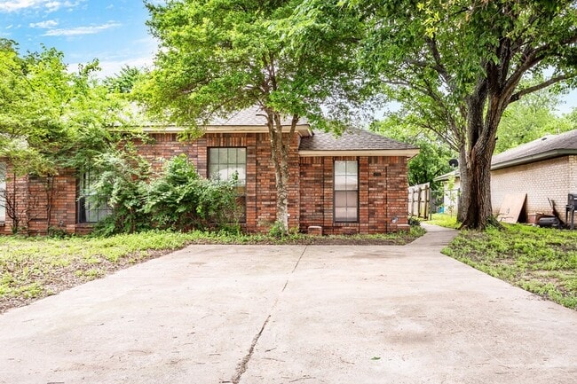 property at 1242 Misty Ln