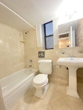 MOTT ST. in New York, NY - Foto de edificio - Building Photo