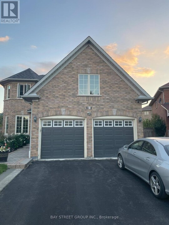 81 Grandlea Crescent in Markham, ON - Building Photo