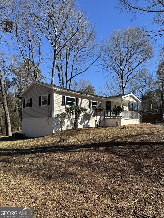 1086 S Jeff Davis Dr in Fayetteville, GA - Building Photo - Building Photo