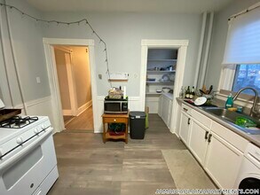 47A Creighton St, Unit 1 in Boston, MA - Building Photo - Building Photo