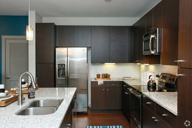 5700 Green Tree Rd in Houston, TX - Building Photo - Building Photo