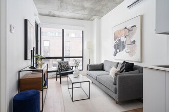 Nuberri in Montréal, QC - Building Photo - Building Photo