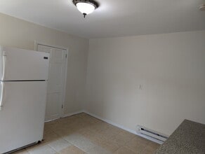 58 E Central Ave, Unit 1 Bedroom APT in 2 Family in Wharton, NJ - Building Photo - Building Photo