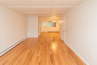 321 Titusville Rd in Poughkeepsie, NY - Building Photo - Building Photo