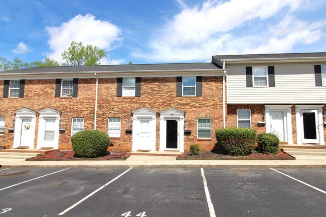 250 Nixon Rd in Belmont, NC - Building Photo - Building Photo