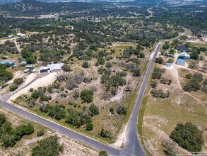 111 Stony Hills Rd, Unit 1332 in Center Point, TX - Building Photo - Building Photo