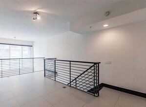 60 SW 13th St, Unit 2816 in Miami, FL - Building Photo - Building Photo