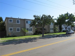 1030 E Imperial Ave in El Segundo, CA - Building Photo - Building Photo