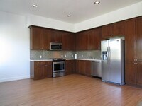 223 N Irwin St photo'