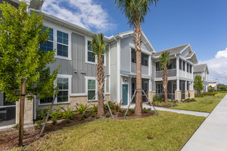 Springs At Hammock Cove in Naples, FL - Building Photo - Building Photo