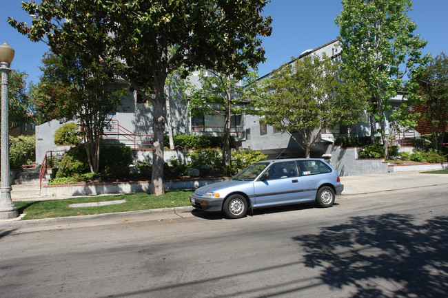 Residential Condominium in Pasadena, CA - Building Photo - Building Photo